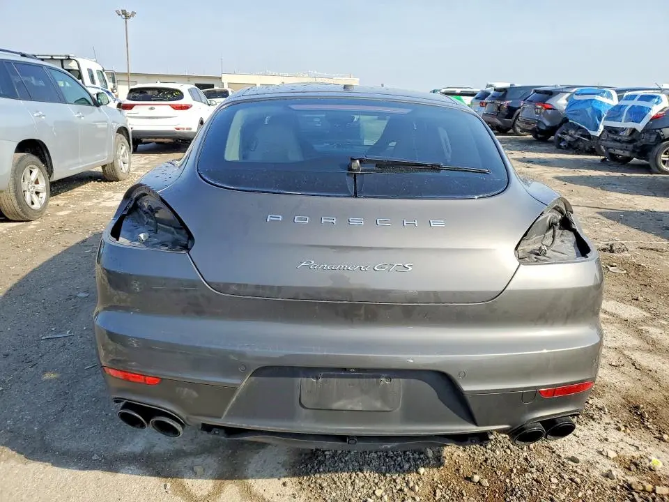 2015 PORSCHE PANAMERA GTS  