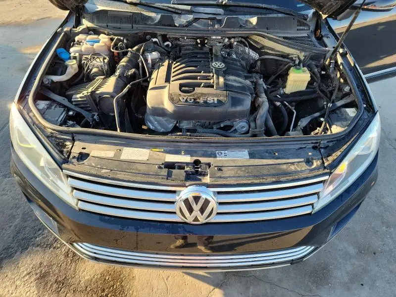 2016 VOLKSWAGEN TOUAREG SPORT  