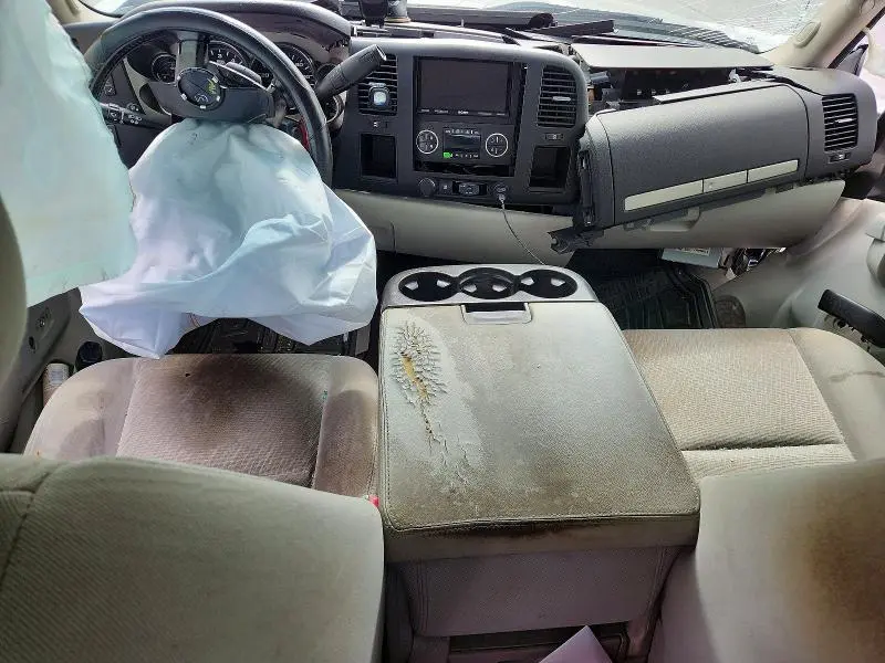 2011 CHEVROLET SILVERADO C1500 LT  