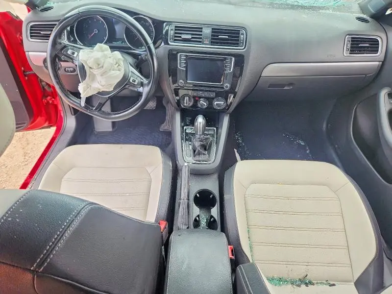 2016 VOLKSWAGEN JETTA SPORT  