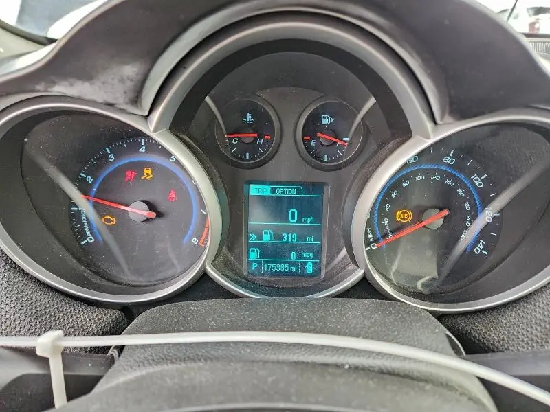 2013 CHEVROLET CRUZE LT  