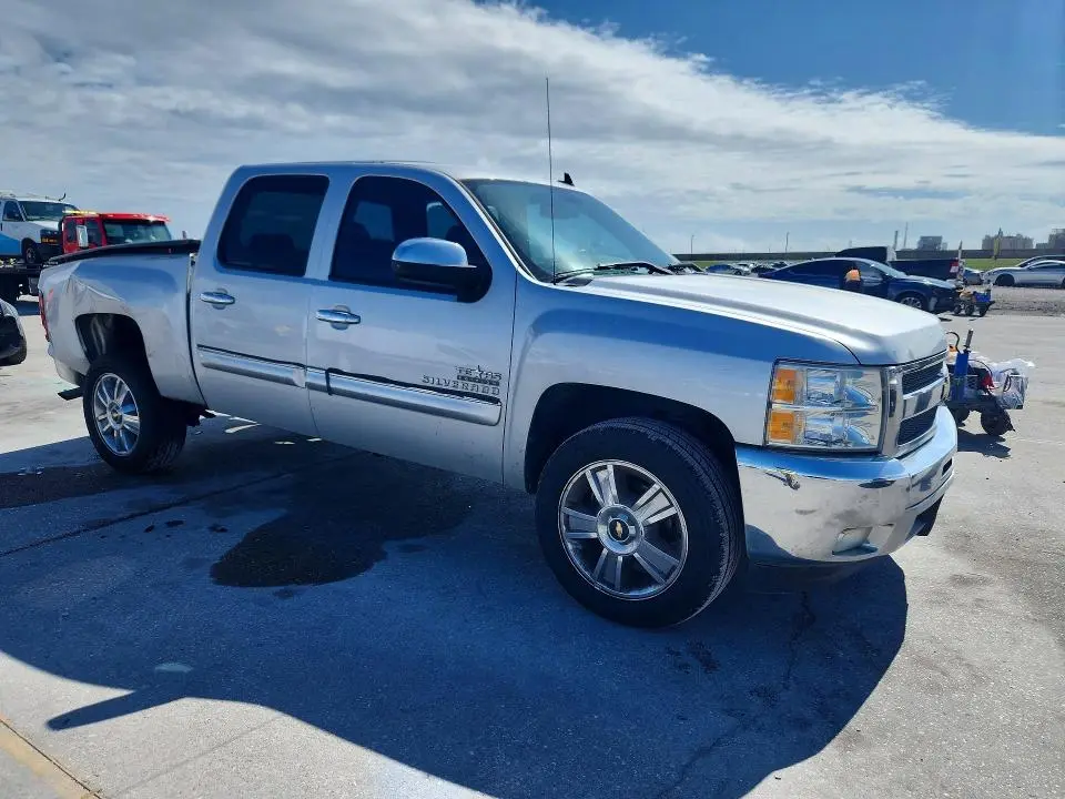 2013 CHEVROLET SILVERADO C1500 LT  