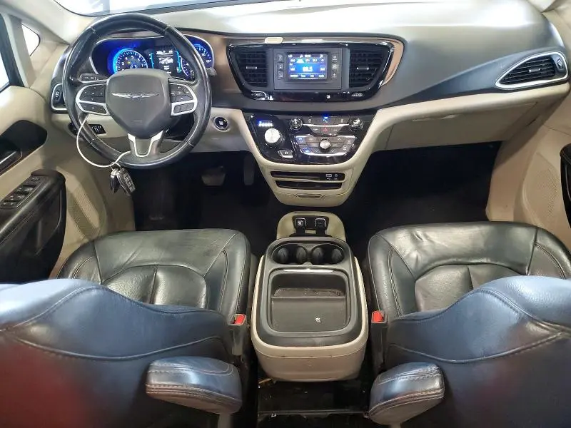 2017 CHRYSLER PACIFICA TOURING L  