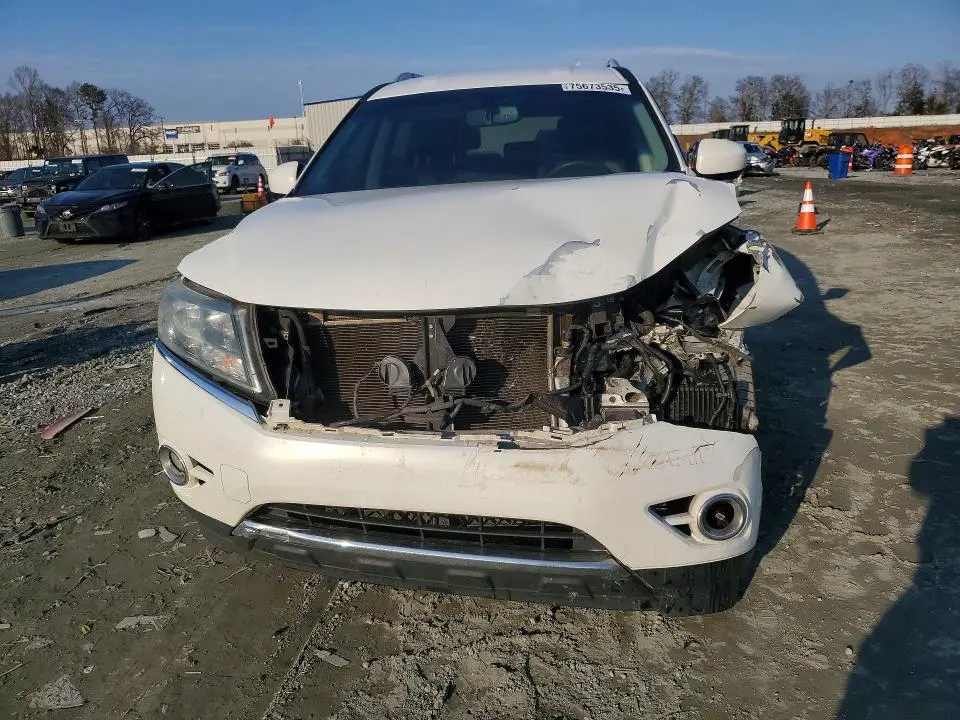 2013 NISSAN PATHFINDER S  