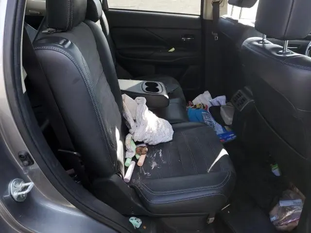 2019 MITSUBISHI OUTLANDER SE  
