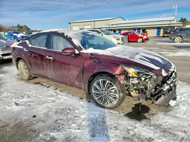 2023 NISSAN ALTIMA SL  