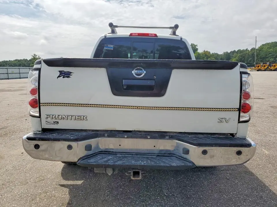 2014 NISSAN FRONTIER S  