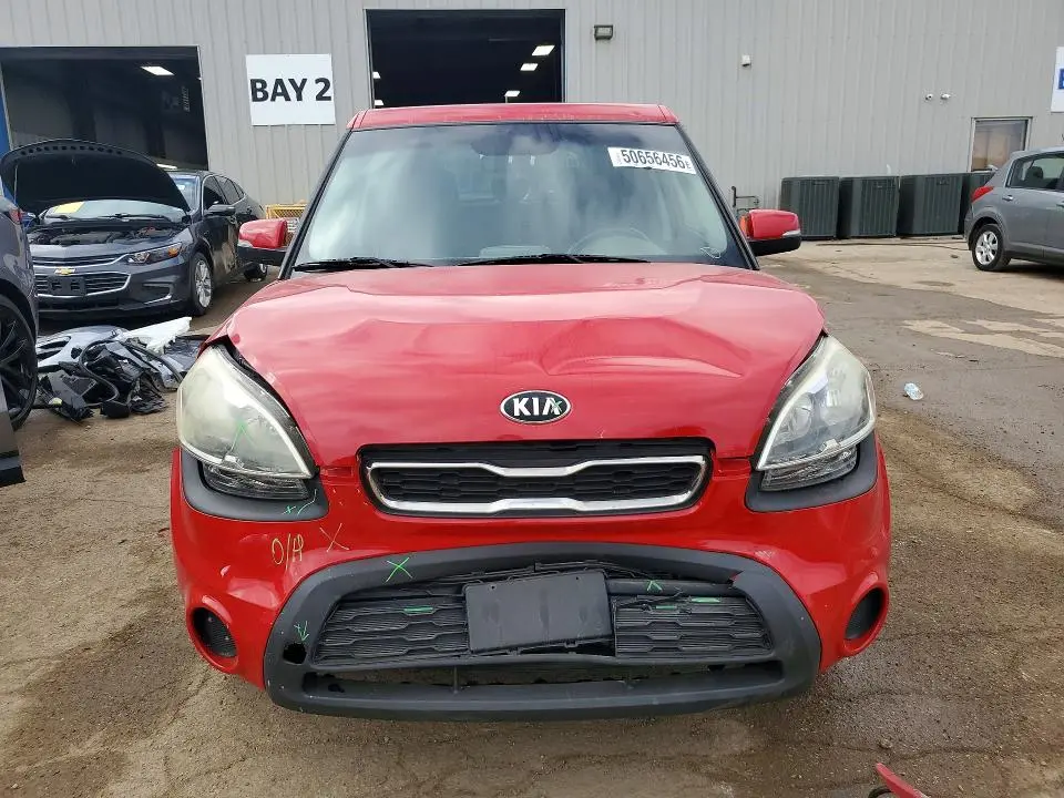 2013 KIA SOUL +  