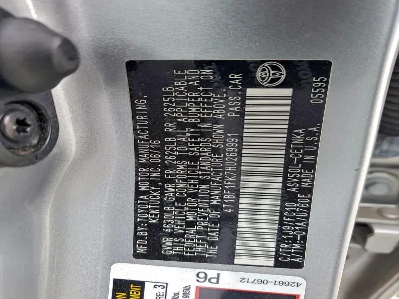 2017 TOYOTA CAMRY LE  