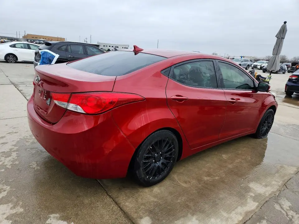 2012 HYUNDAI ELANTRA GLS  