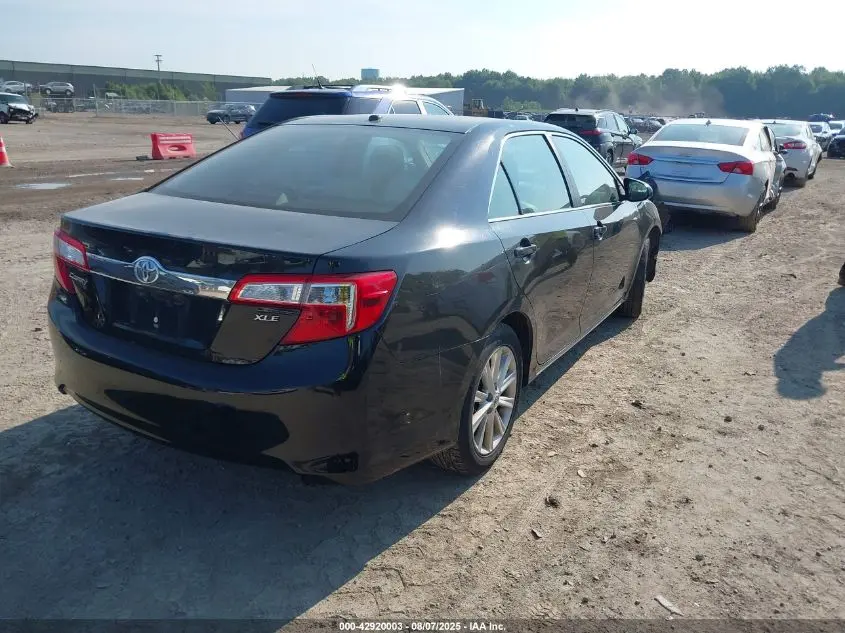 2013 TOYOTA CAMRY XLE