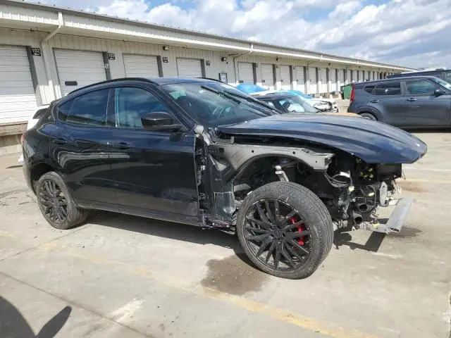 2018 MASERATI LEVANTE SPORT  