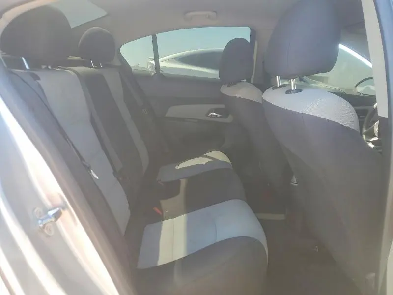 2015 CHEVROLET CRUZE LS  