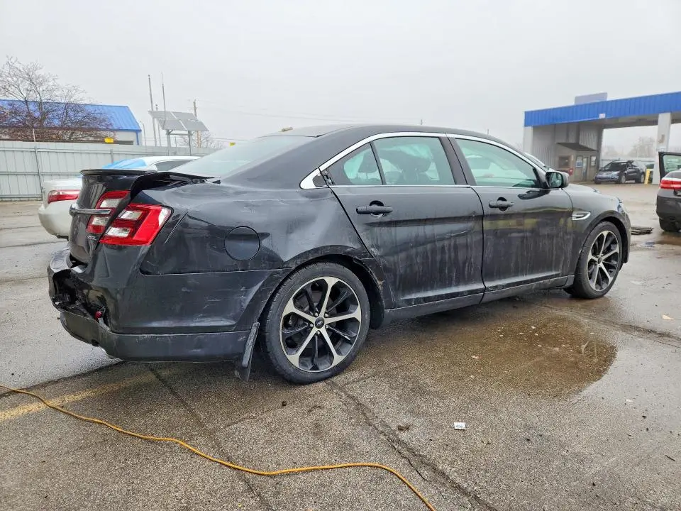 2015 FORD TAURUS SEL  