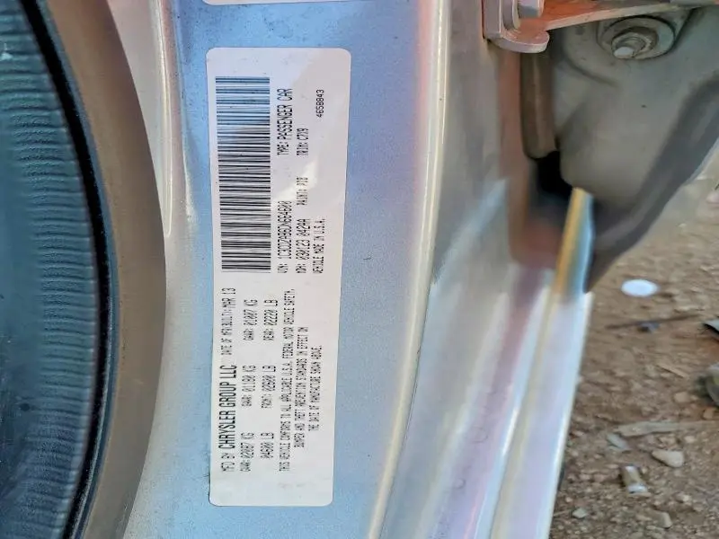 2013 DODGE AVENGER SE  