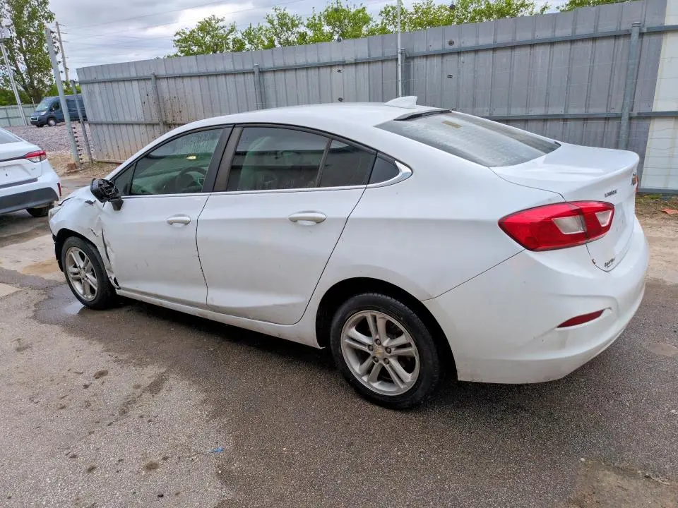 2018 CHEVROLET CRUZE LT  