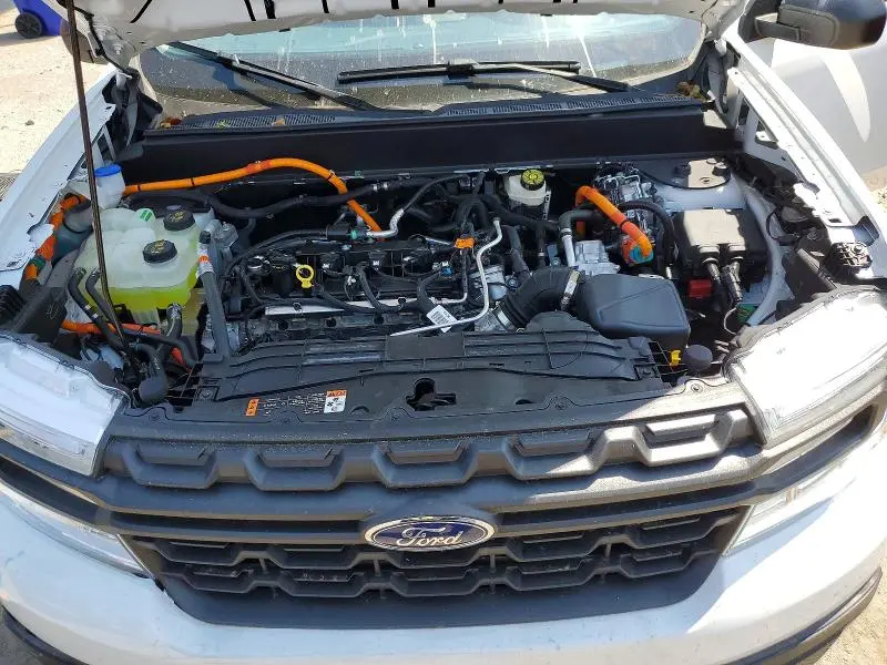 2024 FORD MAVERICK XL  
