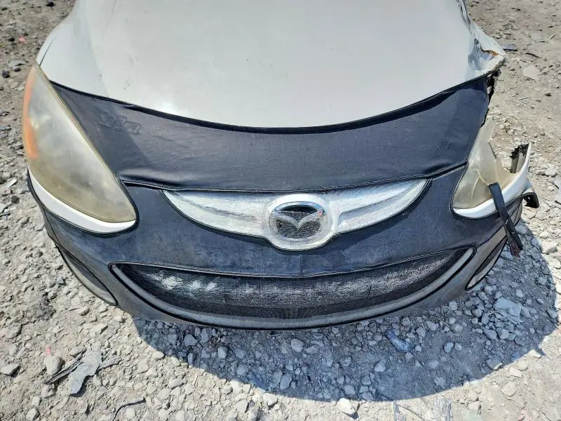 2013 MAZDA MAZDA2   
