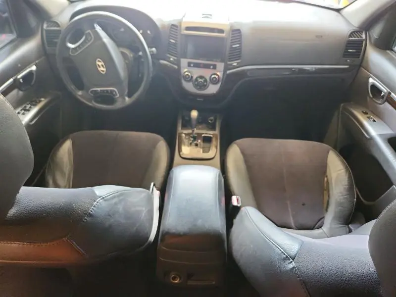 2010 HYUNDAI SANTA FE SE  