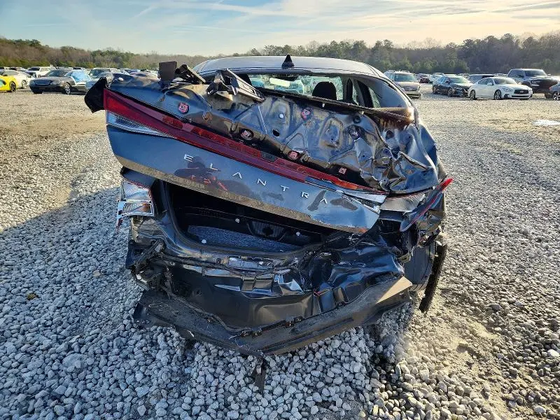 2022 HYUNDAI ELANTRA SEL  