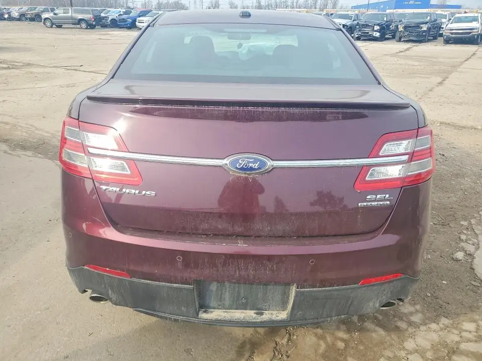 2018 FORD TAURUS SEL  