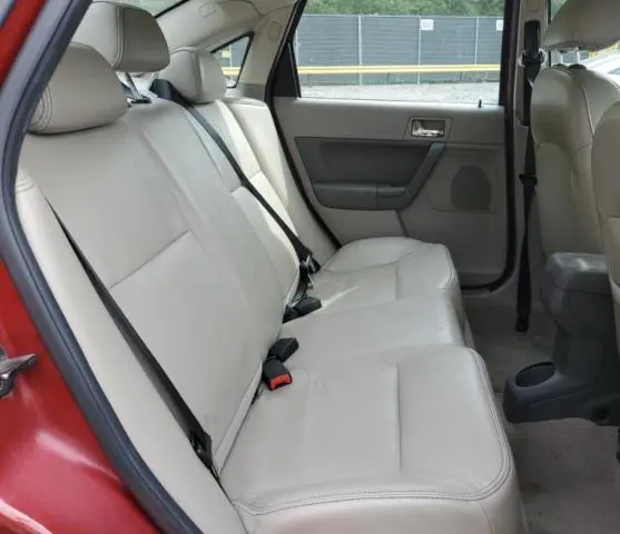 2010 FORD FOCUS SEL  