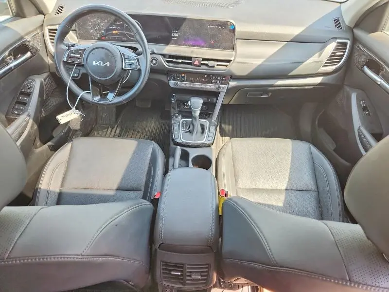 2025 KIA SELTOS EX  