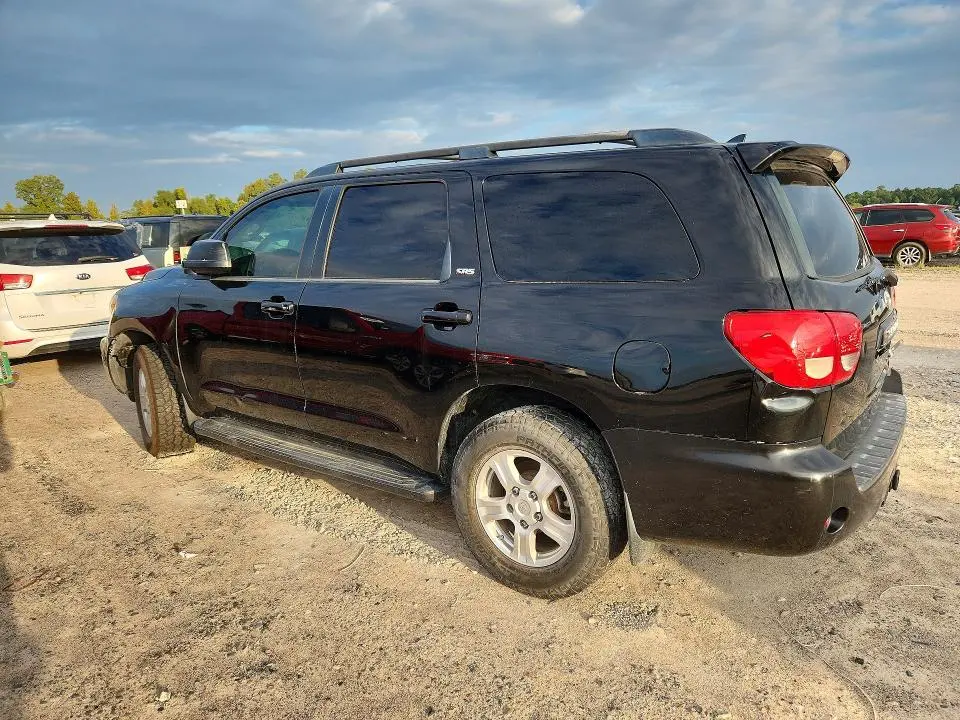 2013 TOYOTA SEQUOIA SR5  