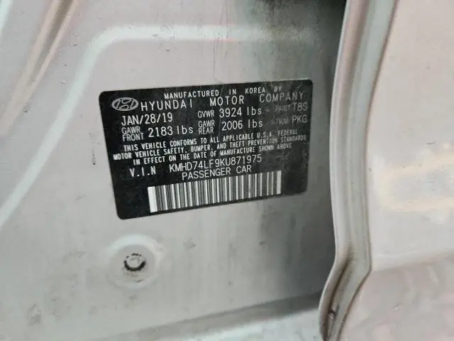 2019 HYUNDAI ELANTRA SE