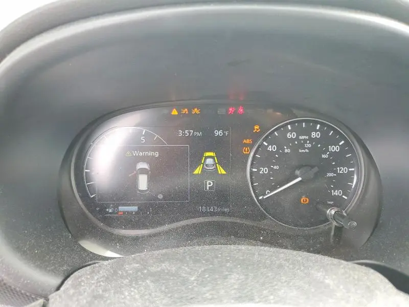2024 NISSAN KICKS SV  