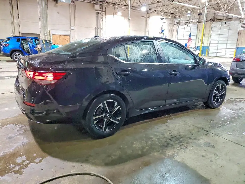 2025 NISSAN SENTRA SV  