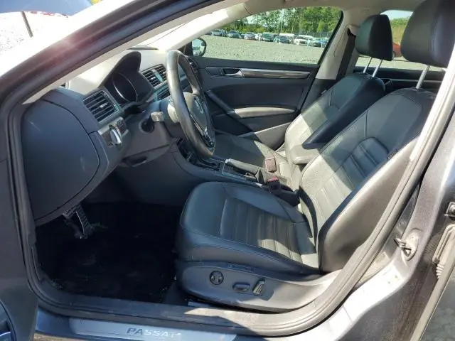 2017 VOLKSWAGEN PASSAT SEL PREMIUM  