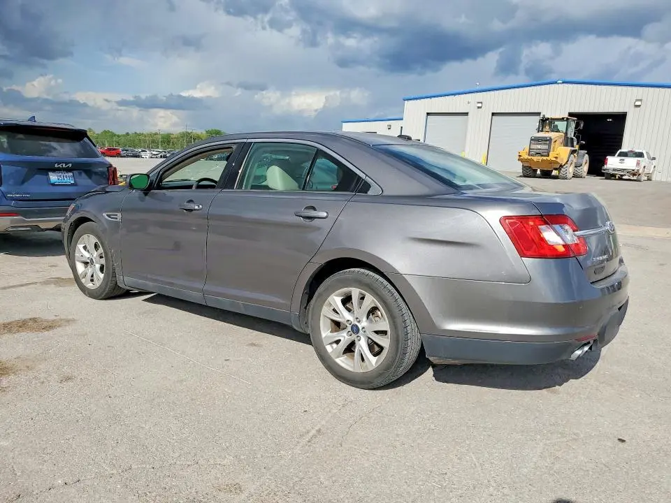 2011 FORD TAURUS SEL  