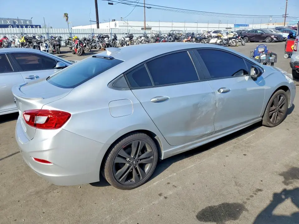 2018 CHEVROLET CRUZE LT  