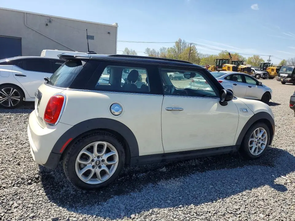 2015 MINI COOPER S  