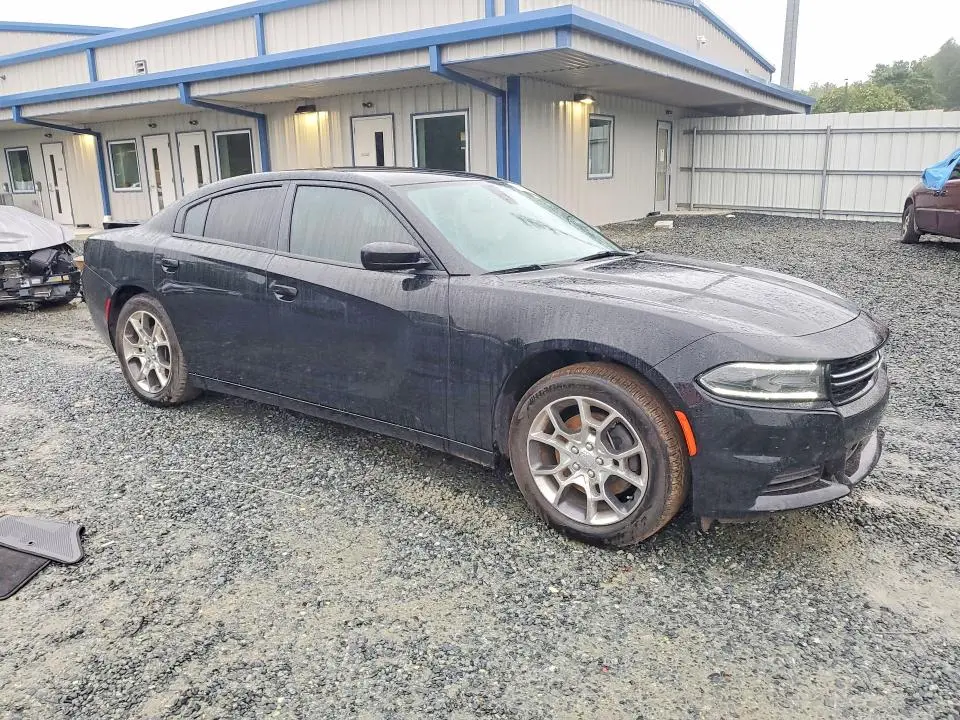 2017 DODGE CHARGER SE  