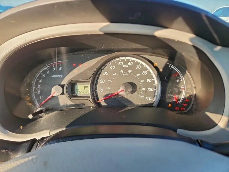 2011 TOYOTA SIENNA LE  