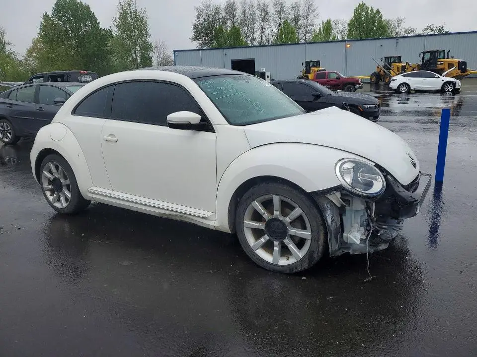 2013 VOLKSWAGEN BEETLE   