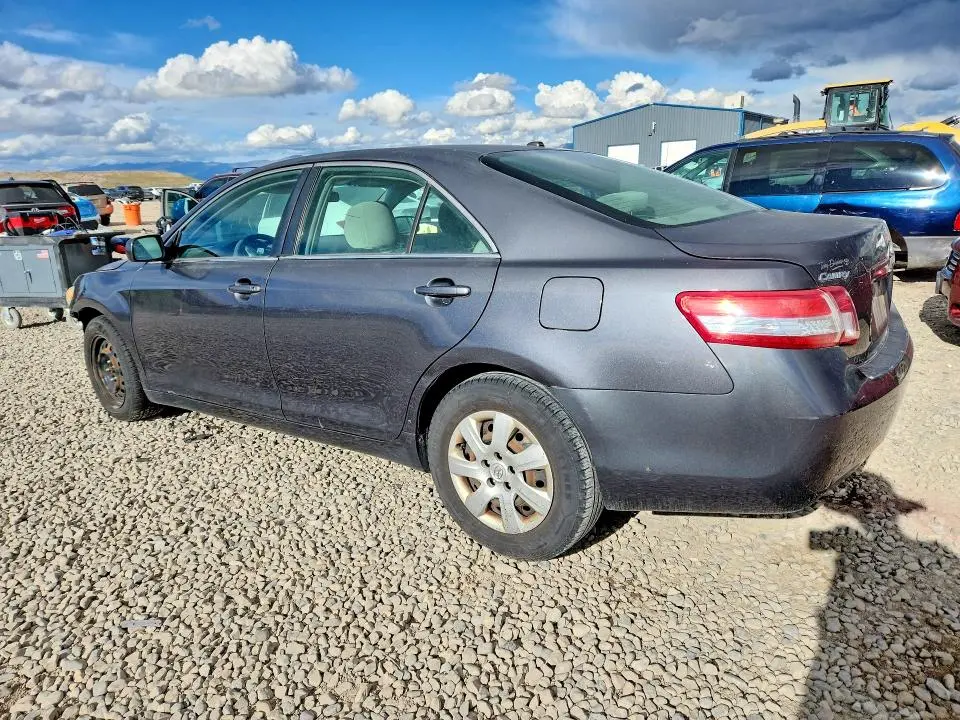 2011 TOYOTA CAMRY LE  