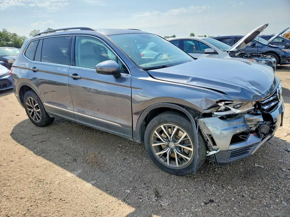 2020 VOLKSWAGEN TIGUAN SE  