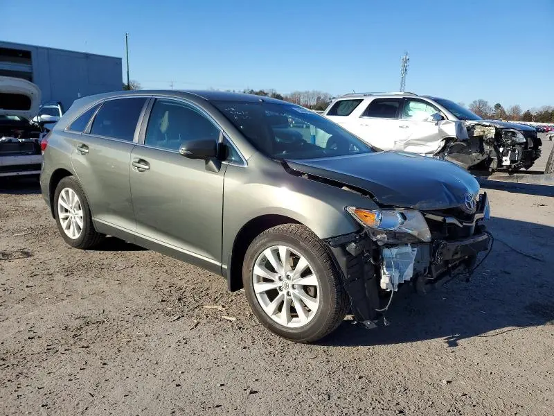 2014 TOYOTA VENZA LE  