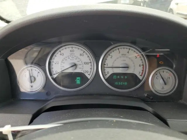 2010 CHRYSLER TOWN & COUNTRY TOURING PLUS  