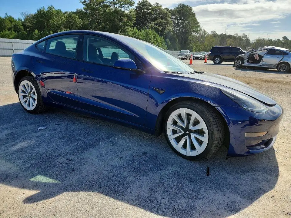 2021 TESLA MODEL 3   
