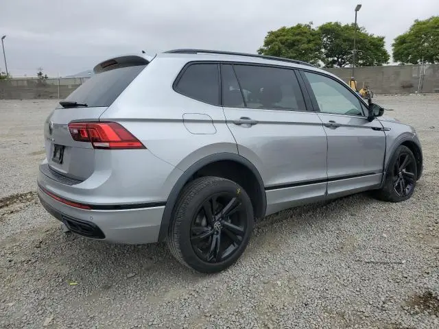 2023 VOLKSWAGEN TIGUAN SE R-LINE BLACK  