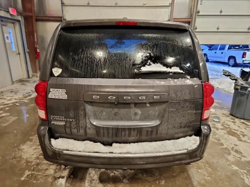2016 DODGE GRAND CARAVAN SE  