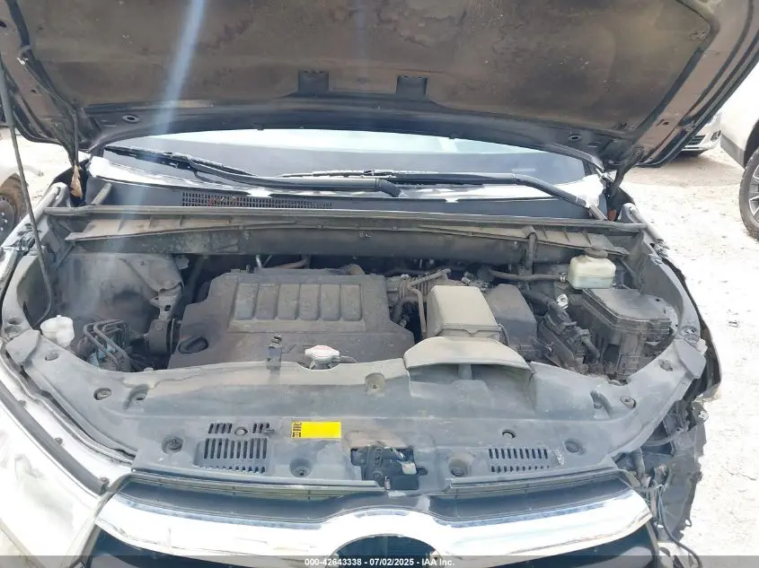 2015 TOYOTA HIGHLANDER XLE V6