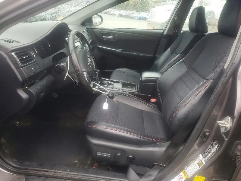 2017 TOYOTA CAMRY SE  