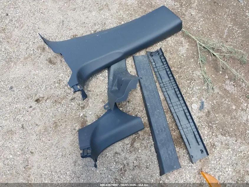 2025 NISSAN PATHFINDER S FWD