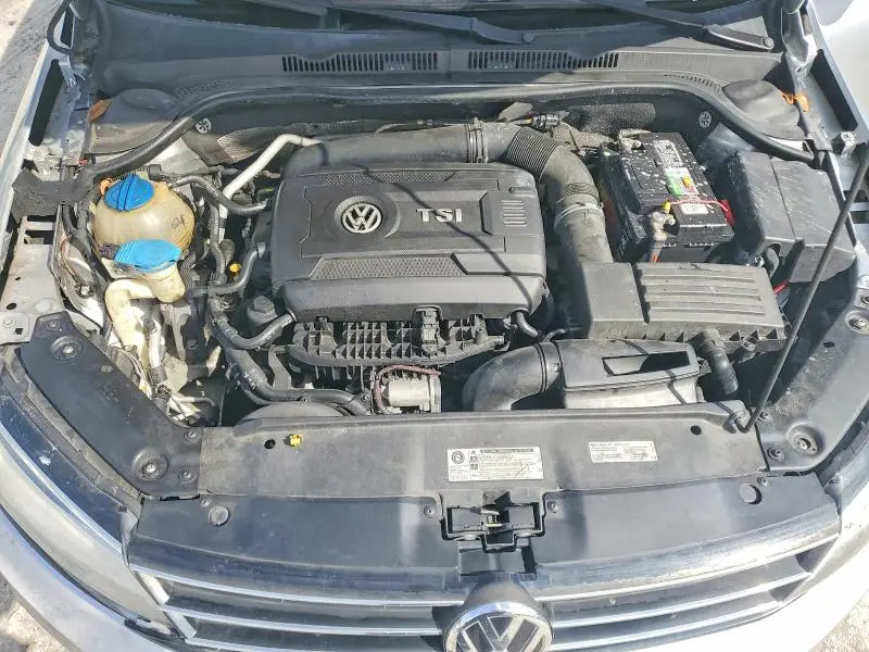 2015 VOLKSWAGEN JETTA SE  