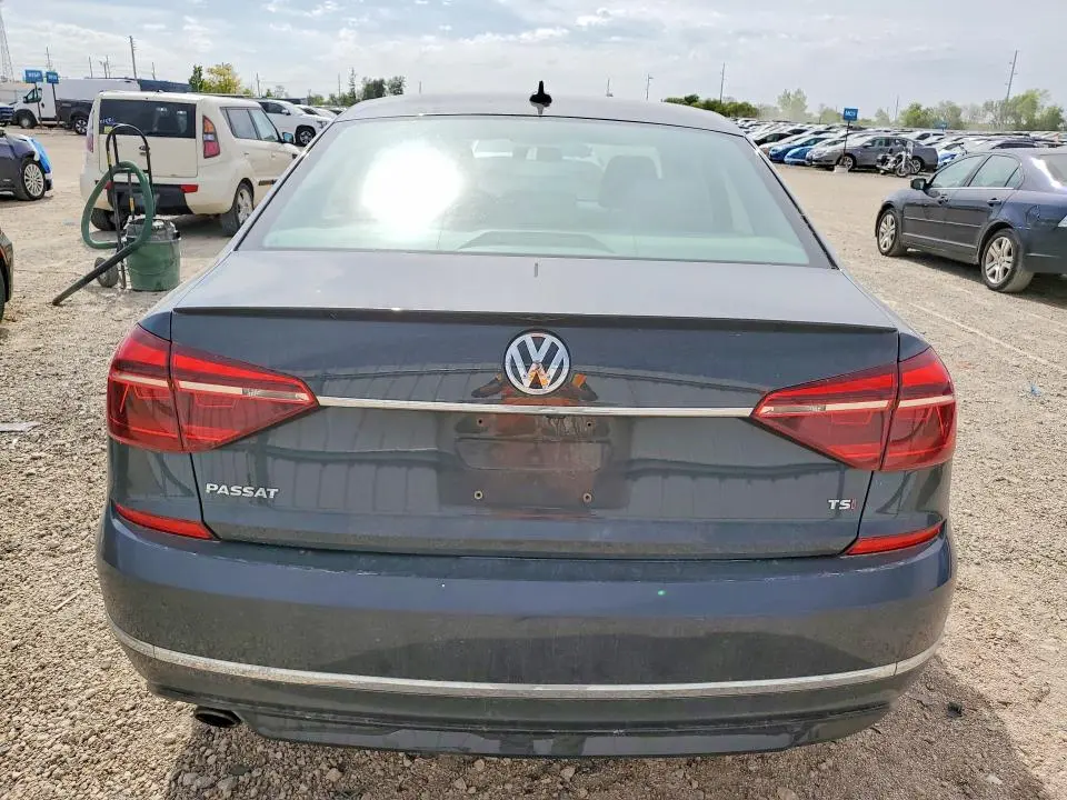 2017 VOLKSWAGEN PASSAT R-LINE  